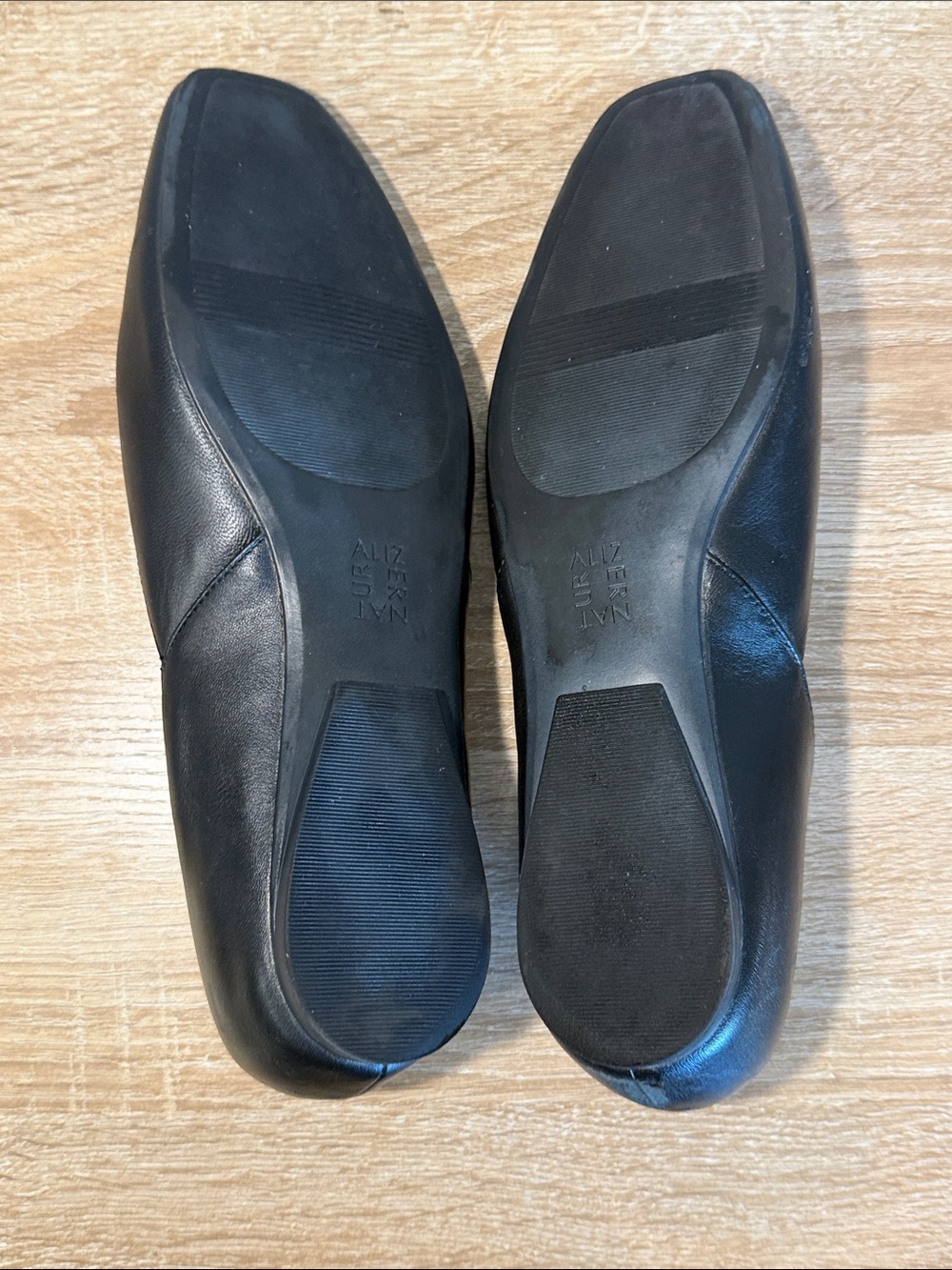 Naturalizer Corin Black Leather Square Toe Comfort Flats Size 9.5 - Picture 3 of 6